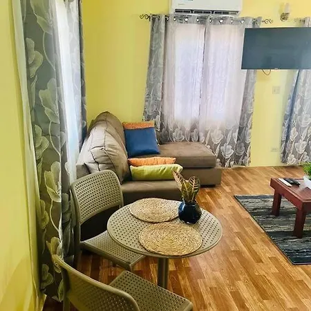Neaja'S English Harbour Escape